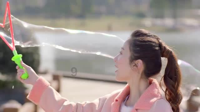 你当真了?中菲磋商刚结束5天,菲律宾飞机就在仁爱礁搞空投!