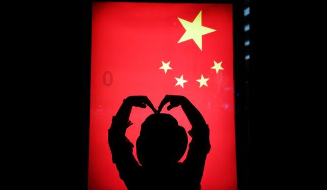 金龙鱼(300999.SZ)：目前主要专注于中国境内市场，境外的销售收入占比很小